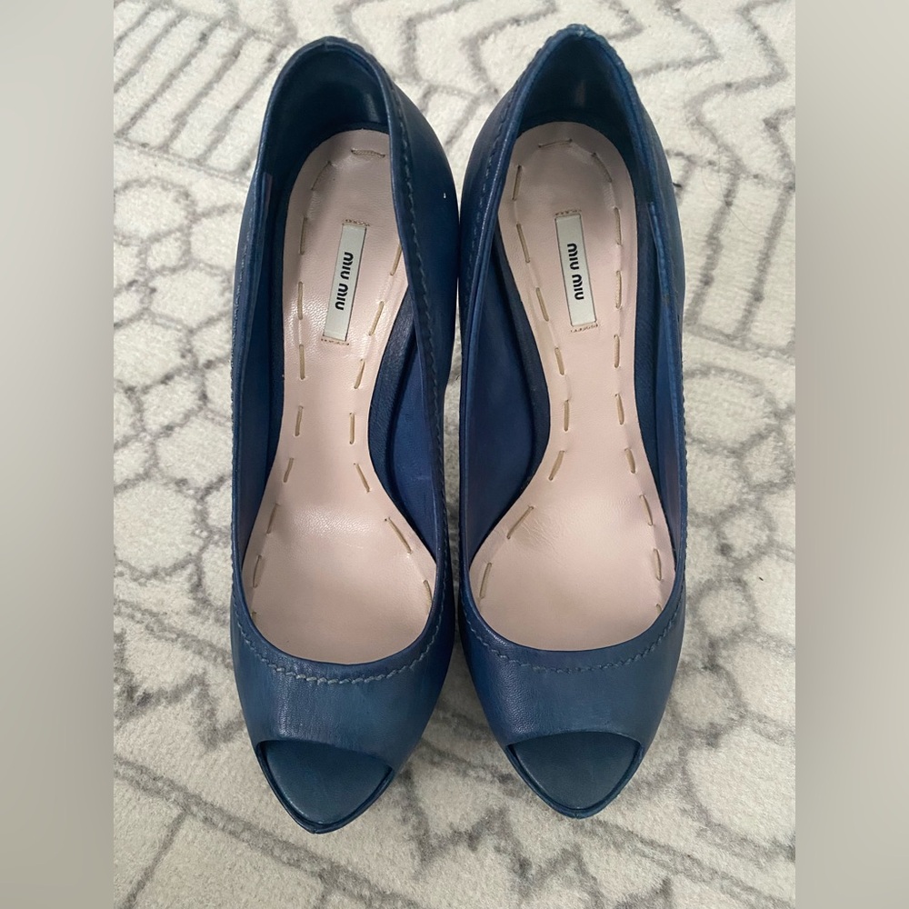 Miu Miu Elegant Blue Peep Toe Heels